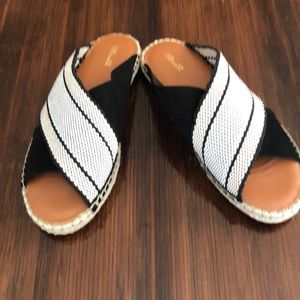 Slide canvas sandals